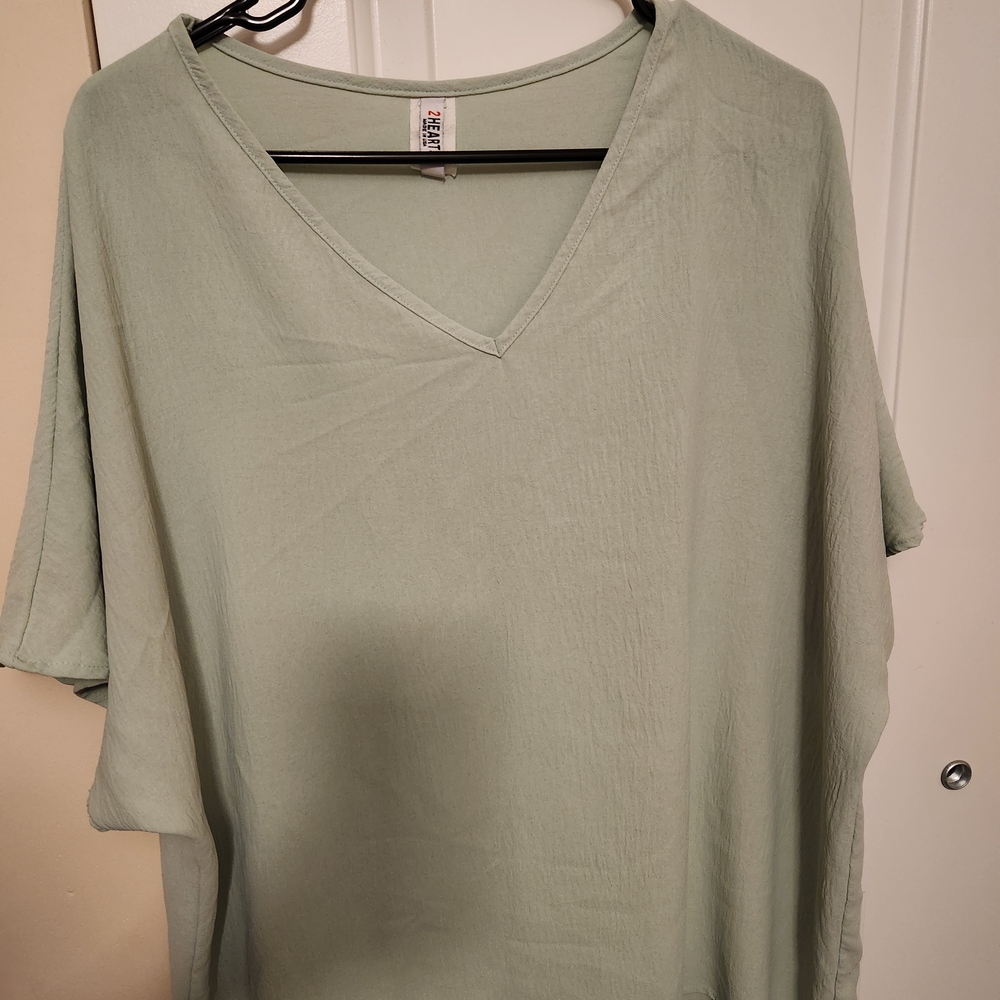 Elegant V-Neck Blouse in Soft Green
